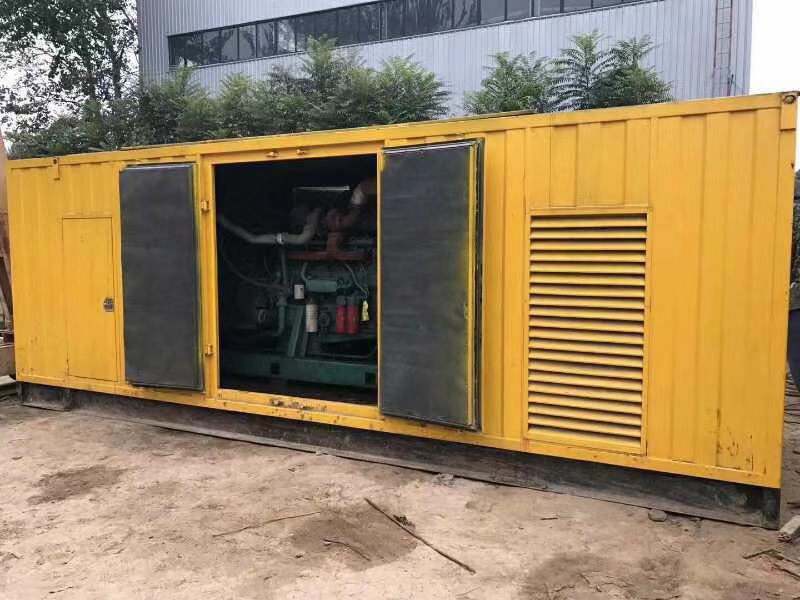右玉柴油发电机组滤清器内充满机油但压力不足如何进行故障排查？