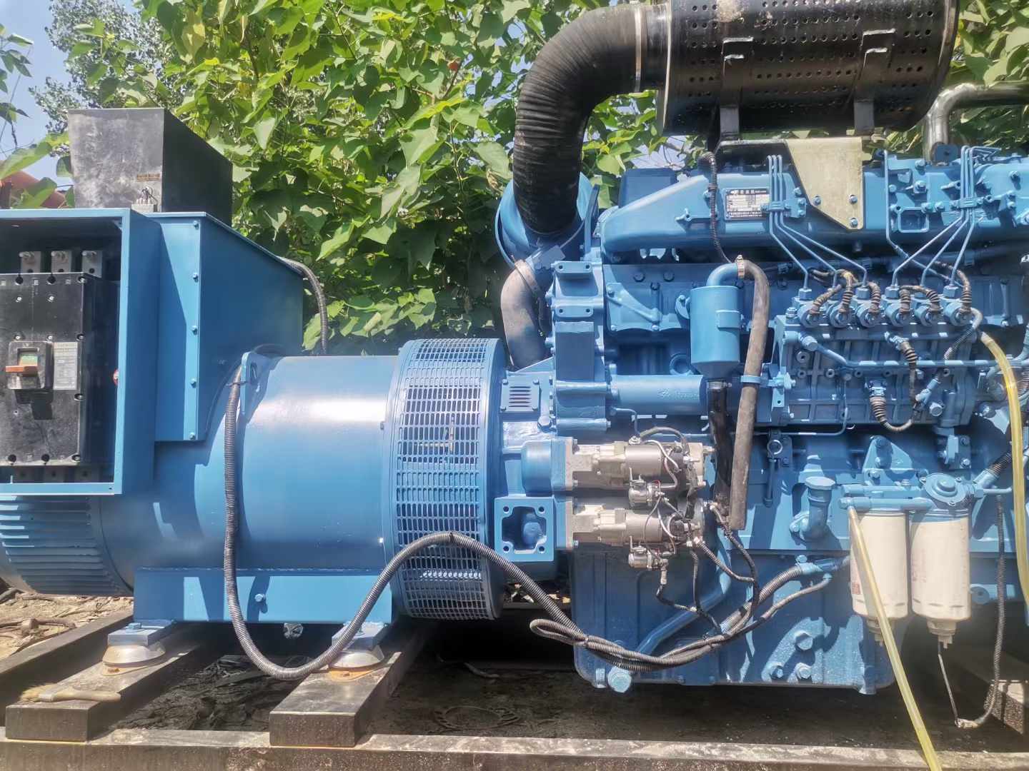 右玉详细说明降低 800kW 柴油发电机输出电流波动的方法